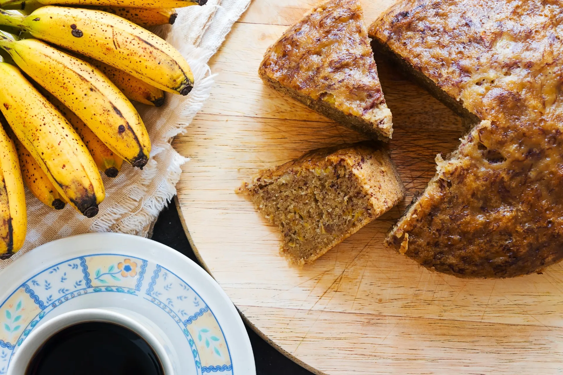 Torta banana e cannella