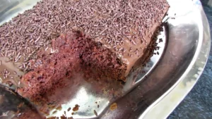 Torta al cioccolato bagnata